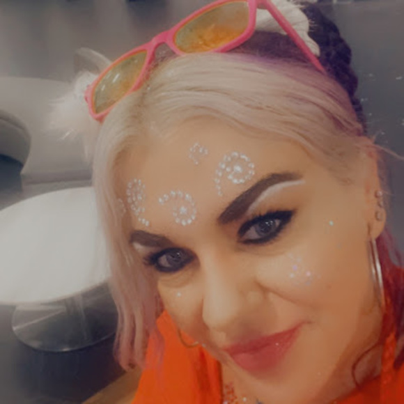 Meet your Posher, Starla - Picture 1 of 1